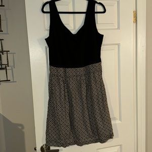 J McLaughlin black / white dress